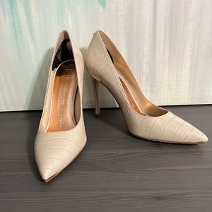 *Brand New with Tags* Ted Baker London IZIBELC Nude/Pink Leather Pumps (9)